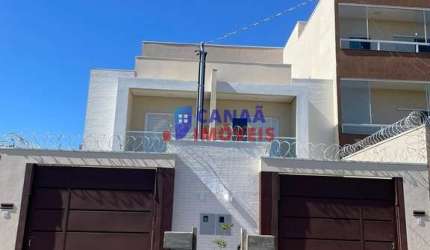 Sobrado duplex novíssimo c/ 3 quartos 1 suíte bairro granada proximo ao poliesportivo