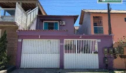 Excelente casa totalmente independente, 3 quartos, 3 banheiros, 1suite, cozinha, sala, área de serviço, churrasqueira, garagem para carros. Somente à