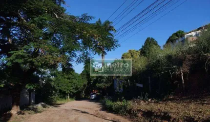 Terreno 375m², no Serramar
