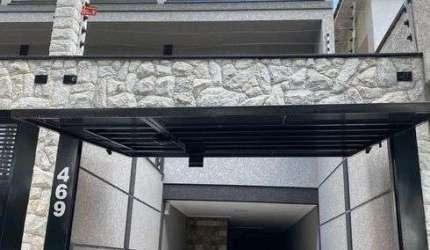 Sobrado para venda possui 210000 metros quadrados com 3 quartos em Jardim Mangalot - São Paulo - SP
