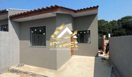 Casa 3 quartos com passagem lateral e espaço nos fundos