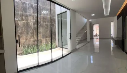 Casa comercial com 1 sala à venda no Jardim Europa, Uberlândia , 180 m2 por R$ 830.000