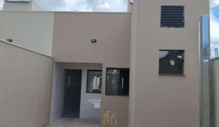 Casa com 2 quartos à venda no Jardim Canaã, Uberlândia  por R$ 225.000
