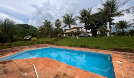 Chácara em Condomínio de Luxo à Venda em Uberlândia-MG - Morada do Sol: Vista panorâmica, segurança 24h e lazer completo!