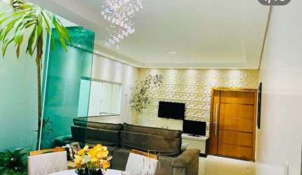 Casa com 3 quartos à venda em Carajás, Uberlândia , 200 m2 por R$ 790.000