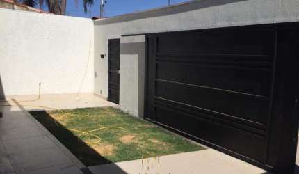 Casa com 3 quartos à venda na Cidade Jardim, Uberlândia , 140 m2 por R$ 750.000