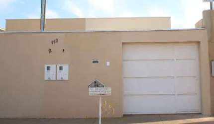 Oportunidade Imperdível: Casa para Venda ou Locação em Uberlândia - Jardim Karaíba - 2 Quartos, 1 Suíte, 1 Sala, 2 Banheiros, 3 Vagas de Garagem, 70m².