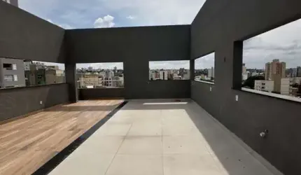 Cobertura à venda em Uberlândia-MG, bairro Patrimônio: 4 quartos, 1 suíte, 2 salas, 3 banheiros, 2 vagas de garagem, 201m².
