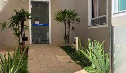 Apartamento à venda em Uberlândia-MG, Bairro Planalto - 2 quartos, 1 sala, 1 banheiro, 1 vaga de garagem, 45m² de área.