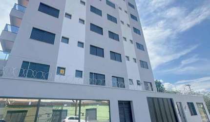 Apartamento à venda em Uberlândia-MG, bairro Daniel Fonseca: 2 quartos, 1 suíte, 2 banheiros, 2 vagas de garagem, 60m².