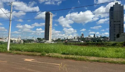 Terreno de 5.100 m² na Morada da Colina em Uberlândia-MG: a oportunidade que você estava procurando!