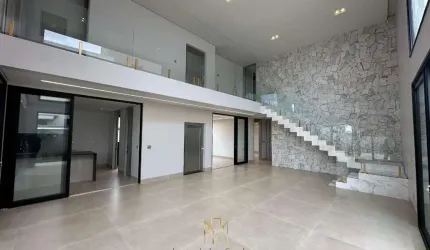Residência de luxo no Alphaville 1: 4 quartos, 4 suítes, 2 salas, 7 banheiros, 2 vagas, 378,92 m² em Granja Marileusa, Uberlândia-MG.