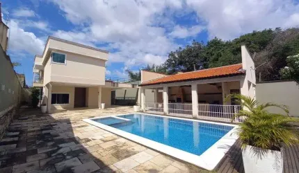 Casa no Calhau 5 Suítes com Área de Lazer Privativa