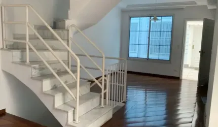 Casa Condominio Fechado Próximo ao metro
