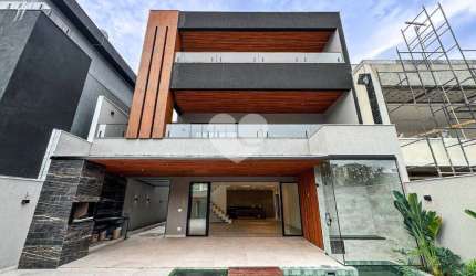 Casa contemporânea 6 suítes a venda  próximo a Praia.