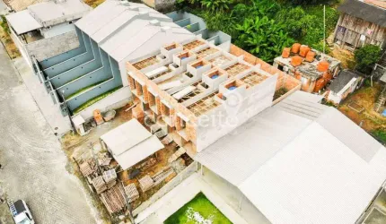 Sobrado com 2 Dormitórios e 2 Vagas na Itoupavazinha!