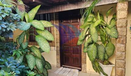 COD 1277 - VENDO CHARMOSA CASA NO JARDIM FLAMBOYANT