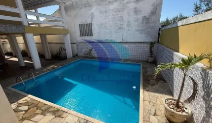 COD 1628- VENDA- CASA DUPLEX com Piscina, Foguete- Cabo Frio