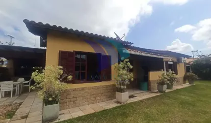 COD 1674- VENDA / LOCAÇÃO FIXA CASA LINEAR OGIVA CABO FRIO