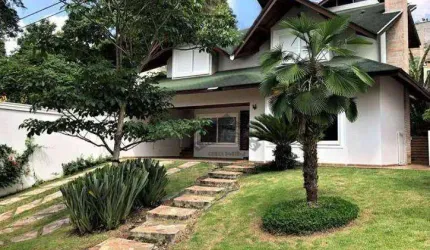 Casa Contemporânea com SPA e Área Gourmet à Venda no Condomínio Nova Paulista, Jandira-SP