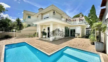 Casa de Alto Padrão no Condomínio Golf Village – Granja Viana