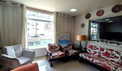 Excelente apartamento reformado à venda no Embaré, em Santos.