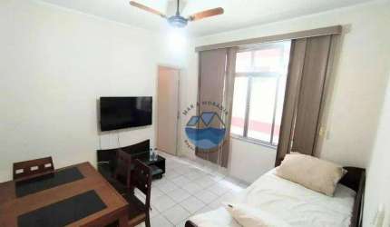 Apartamento na Quadra da Praia à Venda - Embaré, Santos
