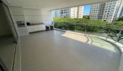 Oportunidade: Apartamento na Barra da Tijuca, no Saint Barth, 4 suítes, 275m, 3 vagas, lindo lazer