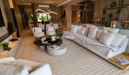 Casa na Barra da Tijuca, no Claris, 4 suítes, 3 vagas, com clube
