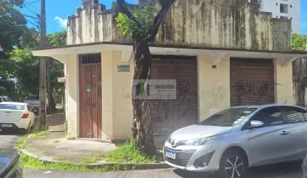 Casa à venda no bairro Casa Amarela - Recife/PE