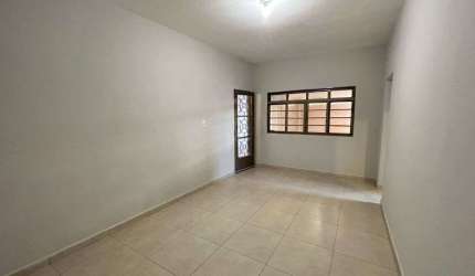 Casa com 4 dormitórios à venda, 142 m² por R$ 420.000 - Jardim Castelo Branco - Ribeirão Preto/SP