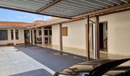 Casa com 3 dormitórios à venda, 211 m² por R$ 590.000 - Parque dos Bandeirantes - Ribeirão Preto/SP