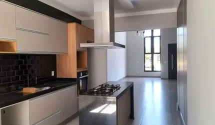 Casa com 3 dormitórios à venda, 220 m² por R$ 990.000,00 - Jardim Valência - Ribeirão Preto/SP