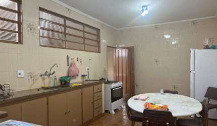Casa com 3 dormitórios à venda, 227 m² por R$ 485.000,00 - Sumarezinho - Ribeirão Preto/SP