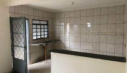 Casa à venda de 139m² com 3 dormitórios no Quintino Facci II.
