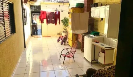 Casa com 2 dormitórios à venda, 132 m² por R$ 255.000,00 - Jardim Diva Tarlá de Carvalho - Ribeirão Preto/SP