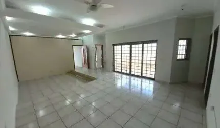 Casa com 3 dormitórios à venda, 190 m² por R$ 640.000 - Jardim Califórnia - Ribeirão Preto/SP