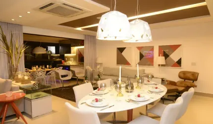 Apartamento 4 quartos com 3 vagas a beira mar de Candeias