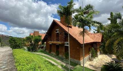Casa mobiliada no condomínio Imperial Grand Village em Gravatá.