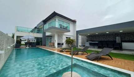 Excelente casa duplex mobiliada localizado em Praia dos Carneiros