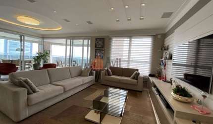 Apartamento  de 297m² a Venda no Anália Franco   4 quartos