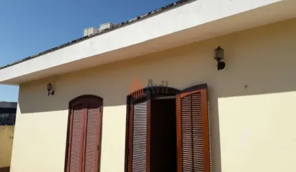 Sobrado Residencial 800m² com 8 quartos, 2 suítes à Venda na Vila Carrão