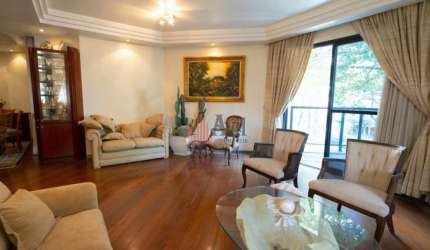 Apartamento 184 m² com 3 quartos, 1 suíte à Venda na Mooca