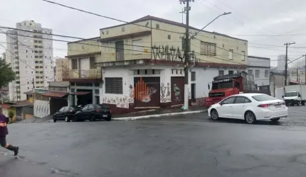 Prédio comercial no Tatuapé com 260m² para locação