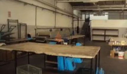 Galpão Comercial 560m² à Venda na Vila Formosa