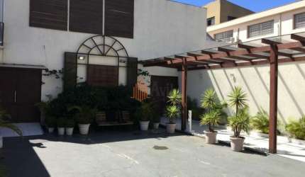 Galpão Comercial com com renda