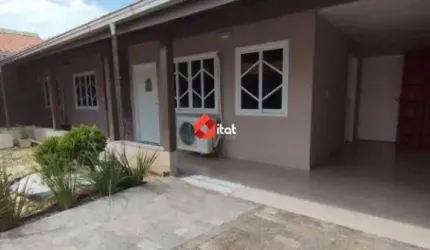 Casas em ótima localização, rua tranquila e próximas a empresas e comércio em geral.
