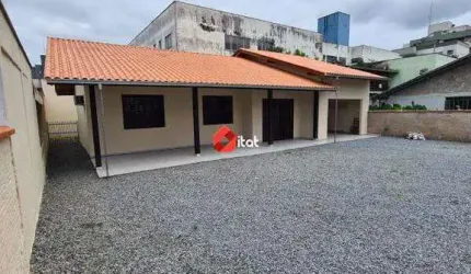 Casa à venda, 3 quartos, Centro - Jaraguá do Sul/SC