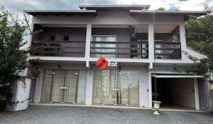 Sobrado à Venda no Bairro Jaraguá Esquerdo - 285,49 m²