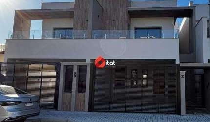 Geminado Exclusivo de 197 m² com Piscina e Acabamentos Premium